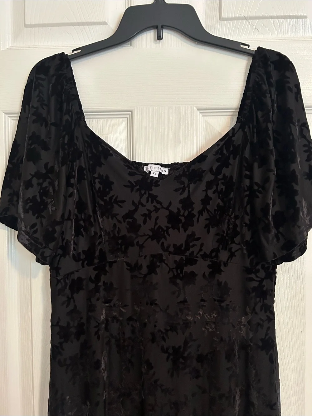 Baltic Born Black Everley Velvet Maxi Dress - Picture 3 of 15
